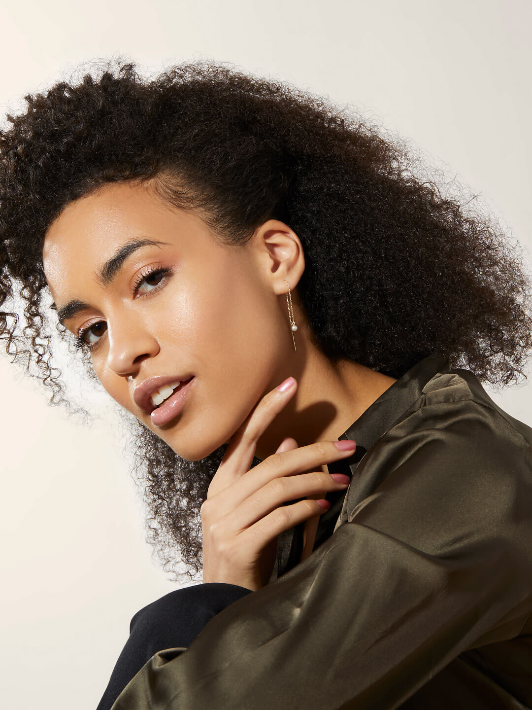 Abrielle Pearl Threader Earrings