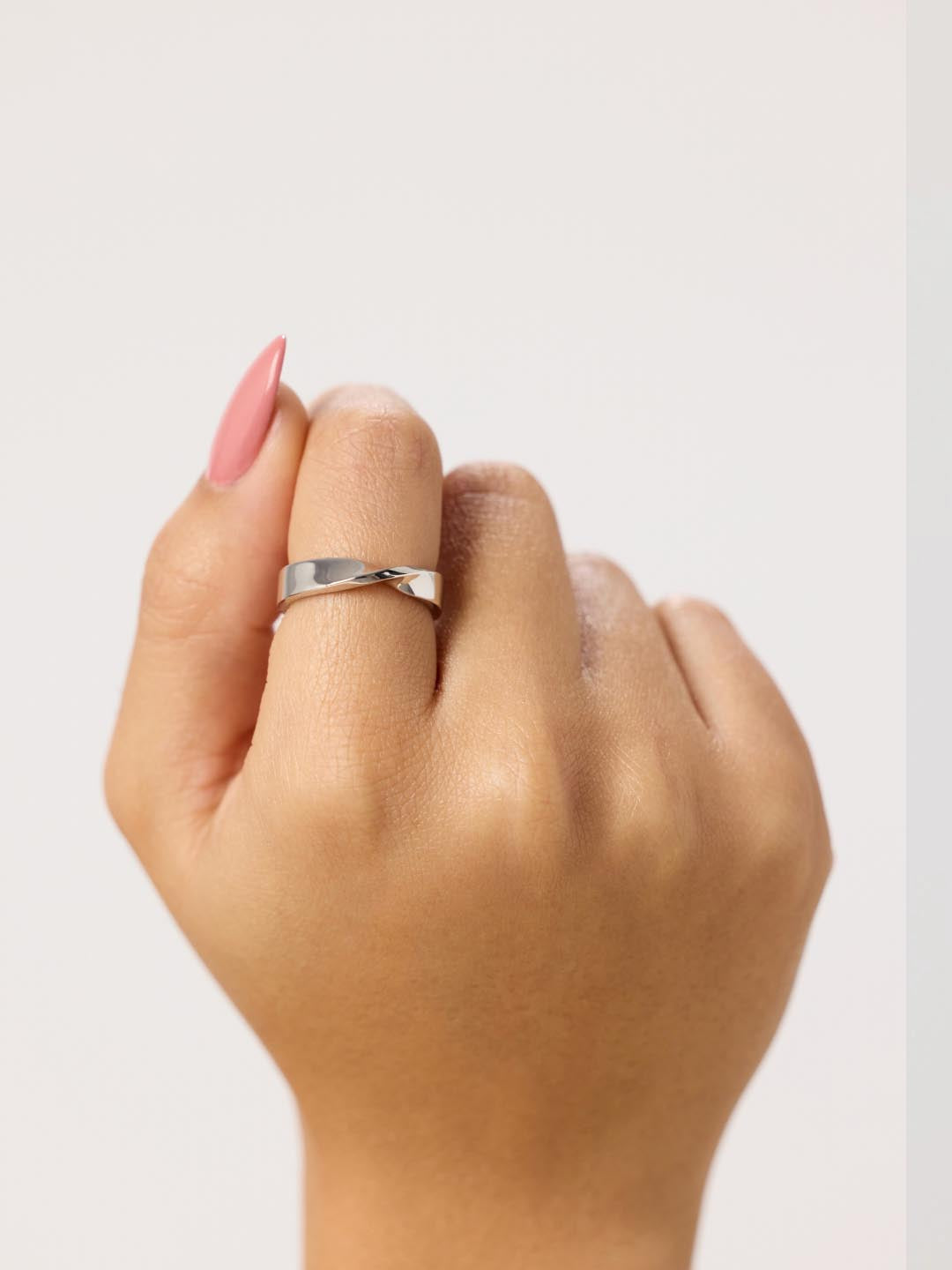 Eliora Band Ring