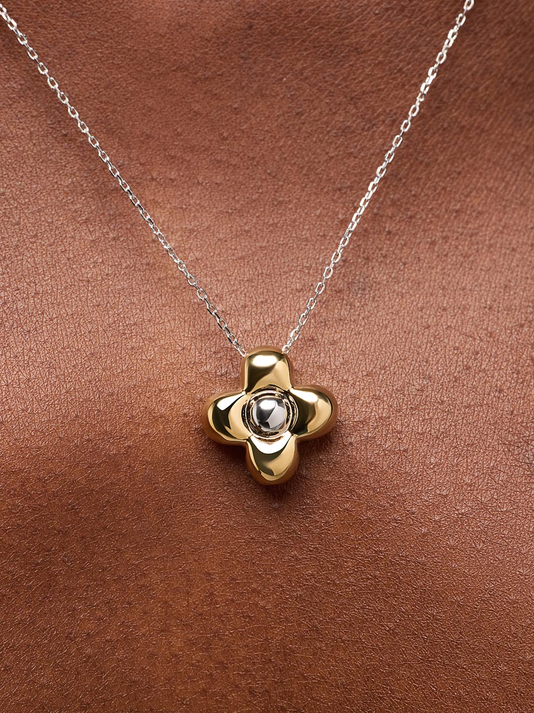 Liora Pendant Flower Necklace