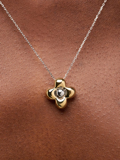 Liora Pendant Flower Necklace