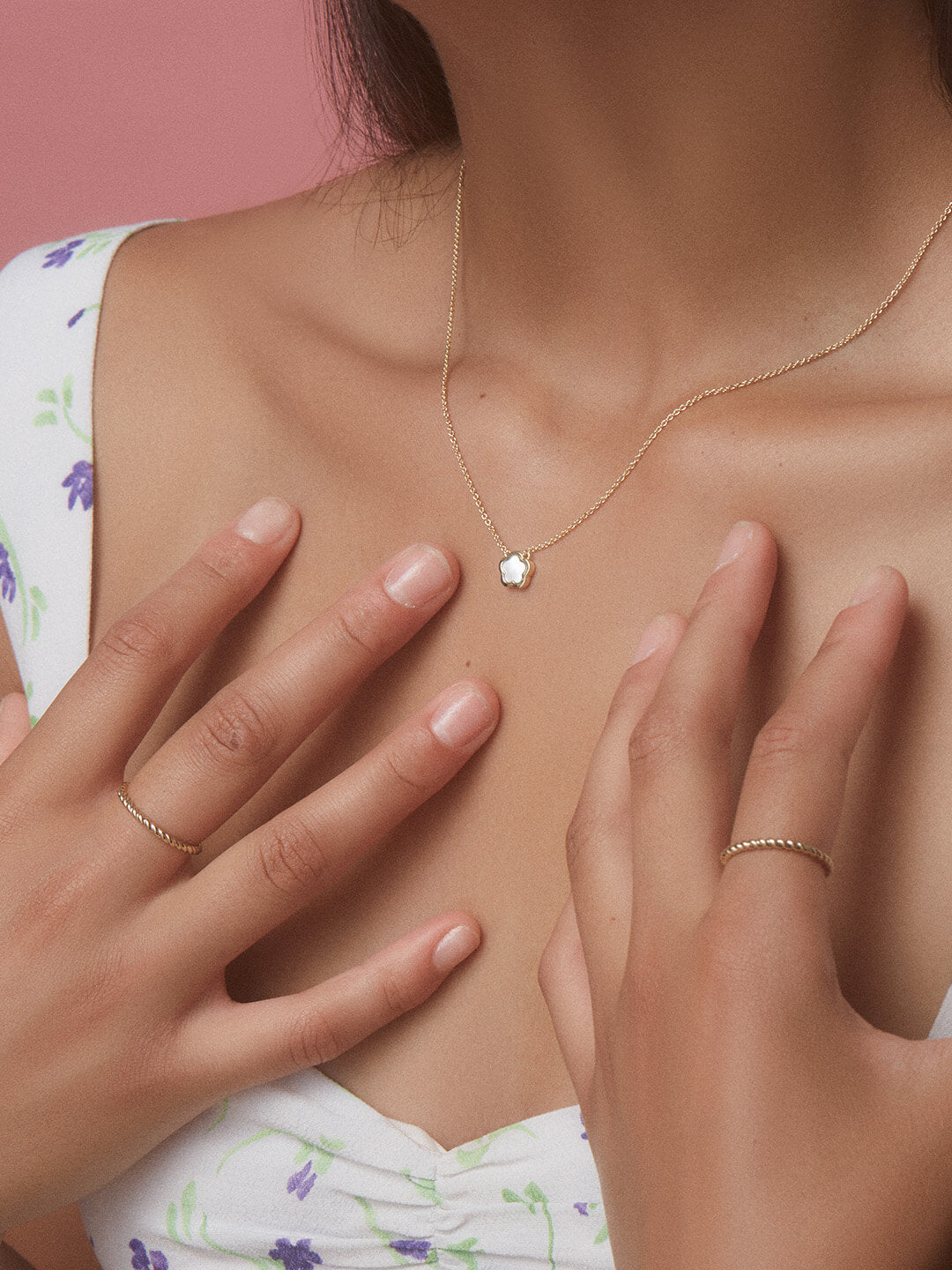 Saya Mother of Pearl Inlay Flower Pendant