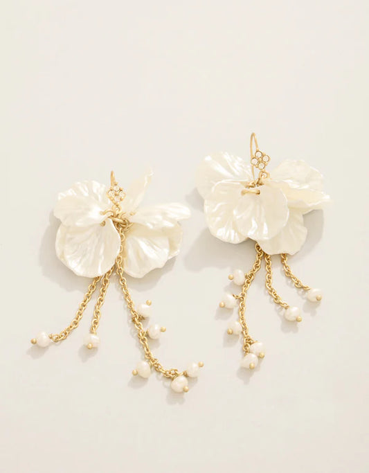 Corolla Dangle Earrings Pearl