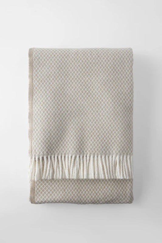 Diamond Lattice Fringed Throw- Cinnamon