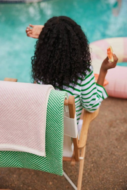 Harborview Herringbone Blush Blanket: Original